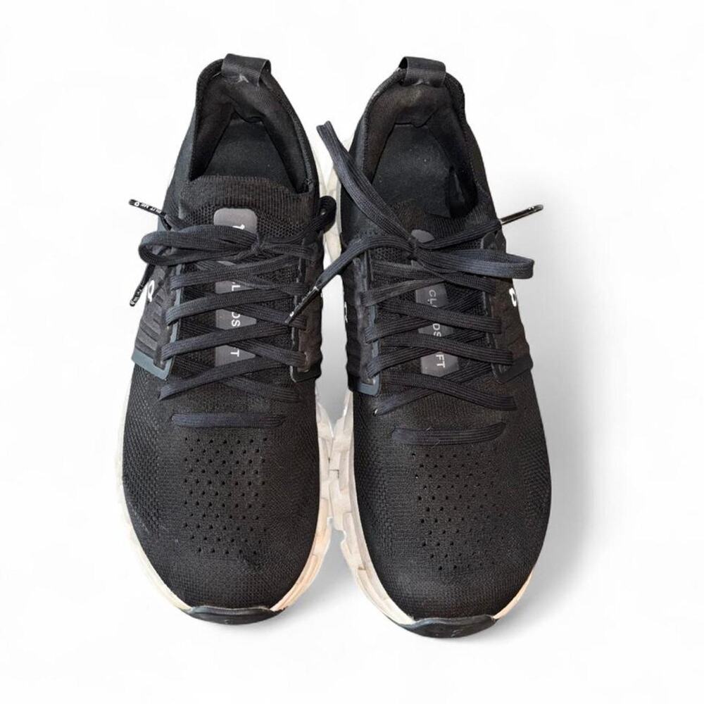 On cloud on running 8.5 great condition / one fabric pick